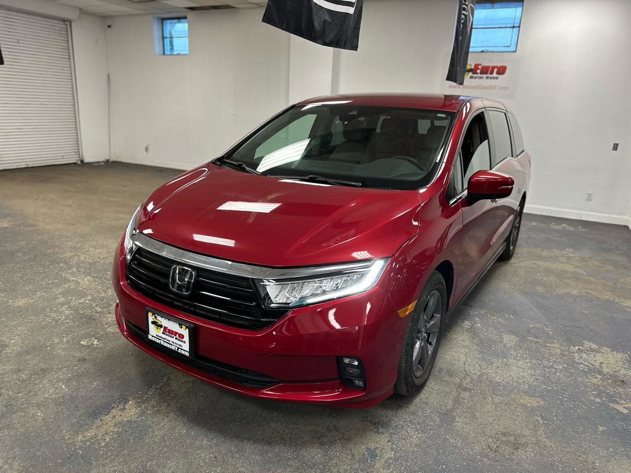 Used 2022 Honda Odyssey EX image 2