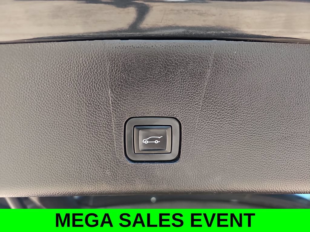 Used 2019 Chevrolet Traverse LT FWD image 14