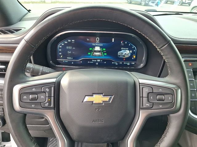 Used 2024 Chevrolet Suburban Premier image 18