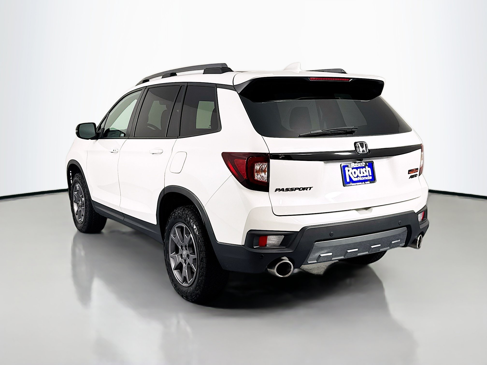 Certified 2024 Honda Passport TrailSport image 7