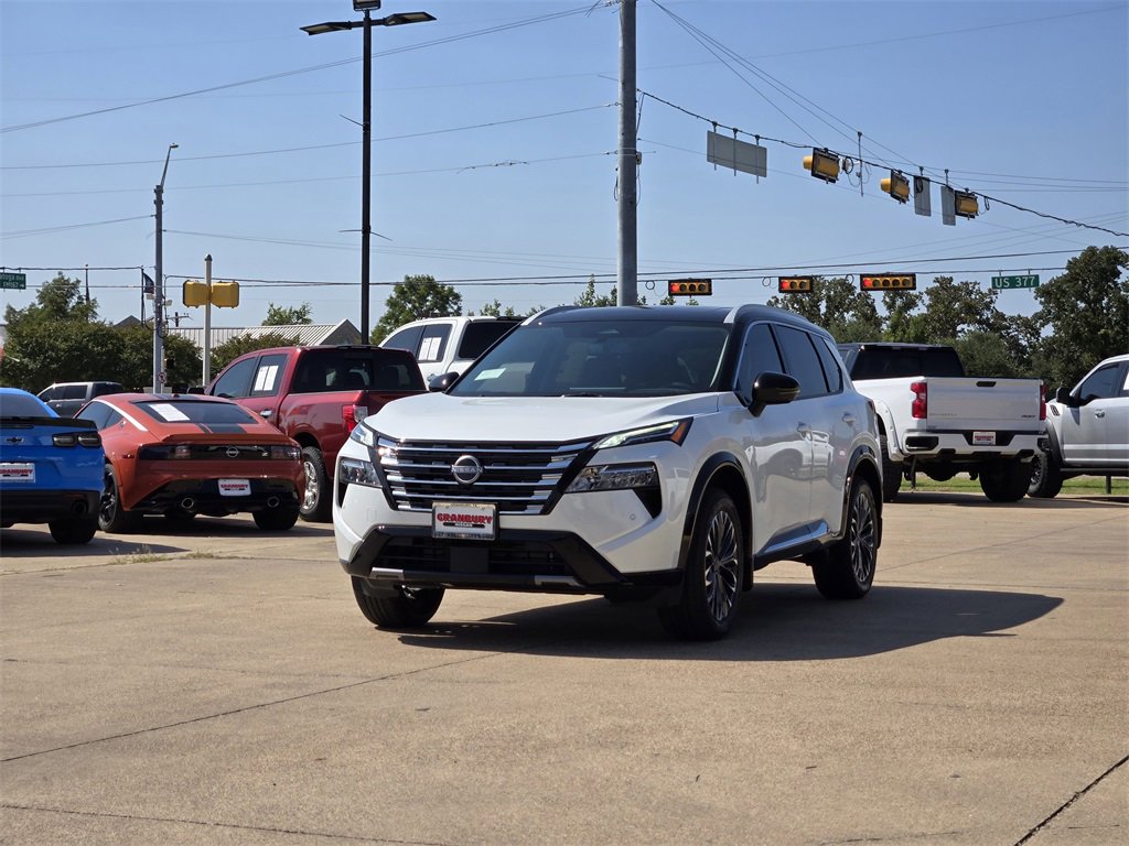 New 2026 Nissan Rogue Platinum image 2
