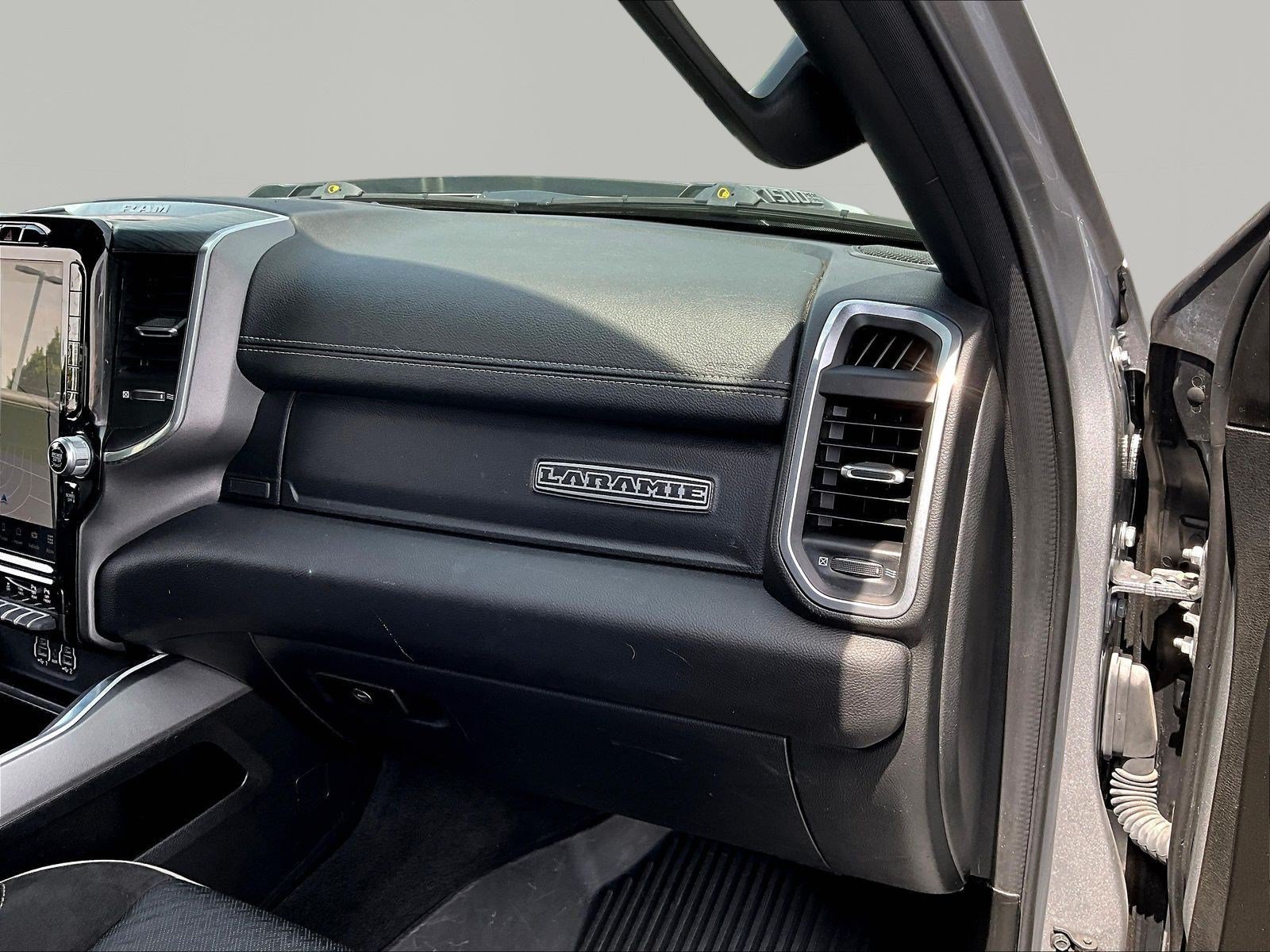 Used 2023 RAM 1500 Laramie AWD/4WD image 26