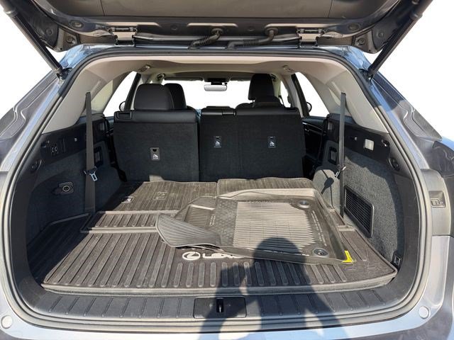 Used 2020 Lexus RX 350L FWD w/ Premium Package image 18