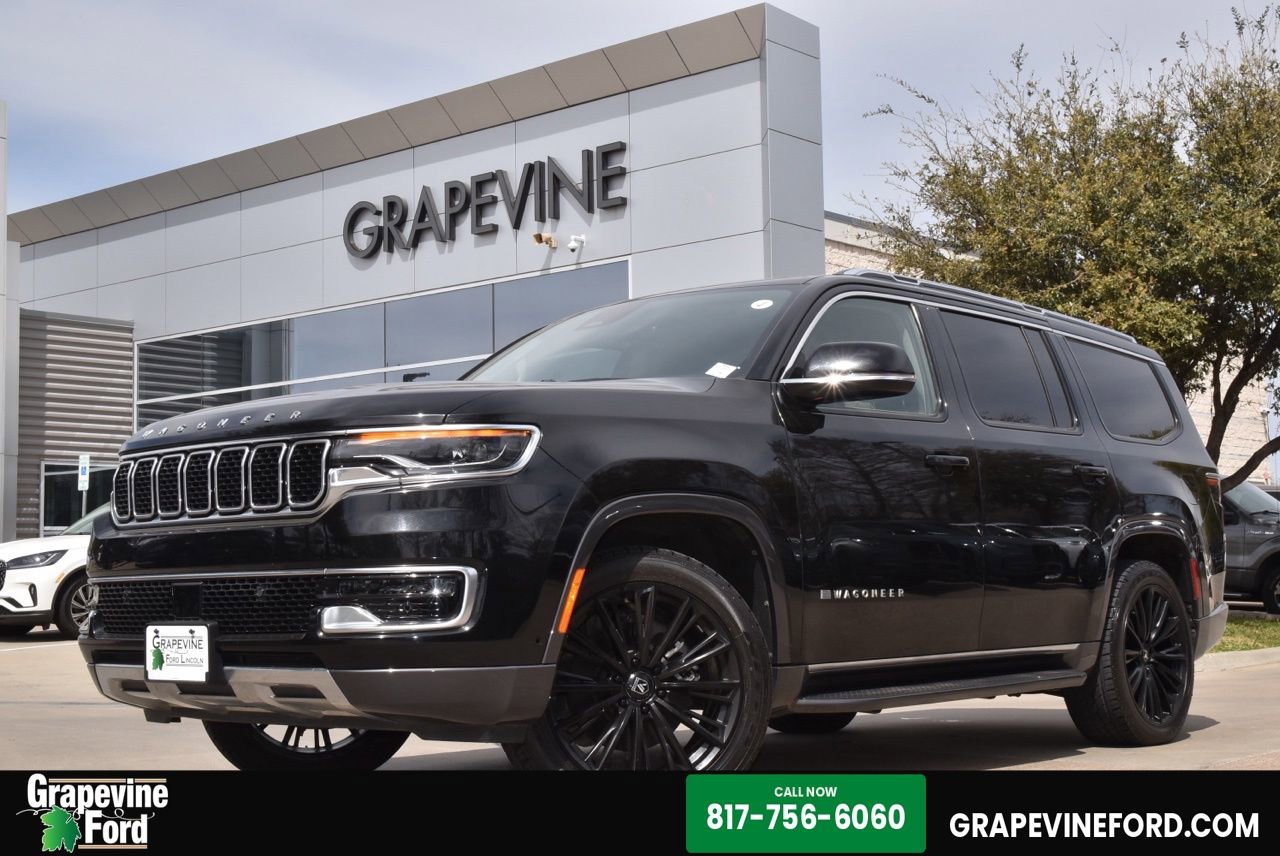 Used 2022 Jeep Wagoneer Series III w/ Rear Seat Video Group 1 image 1