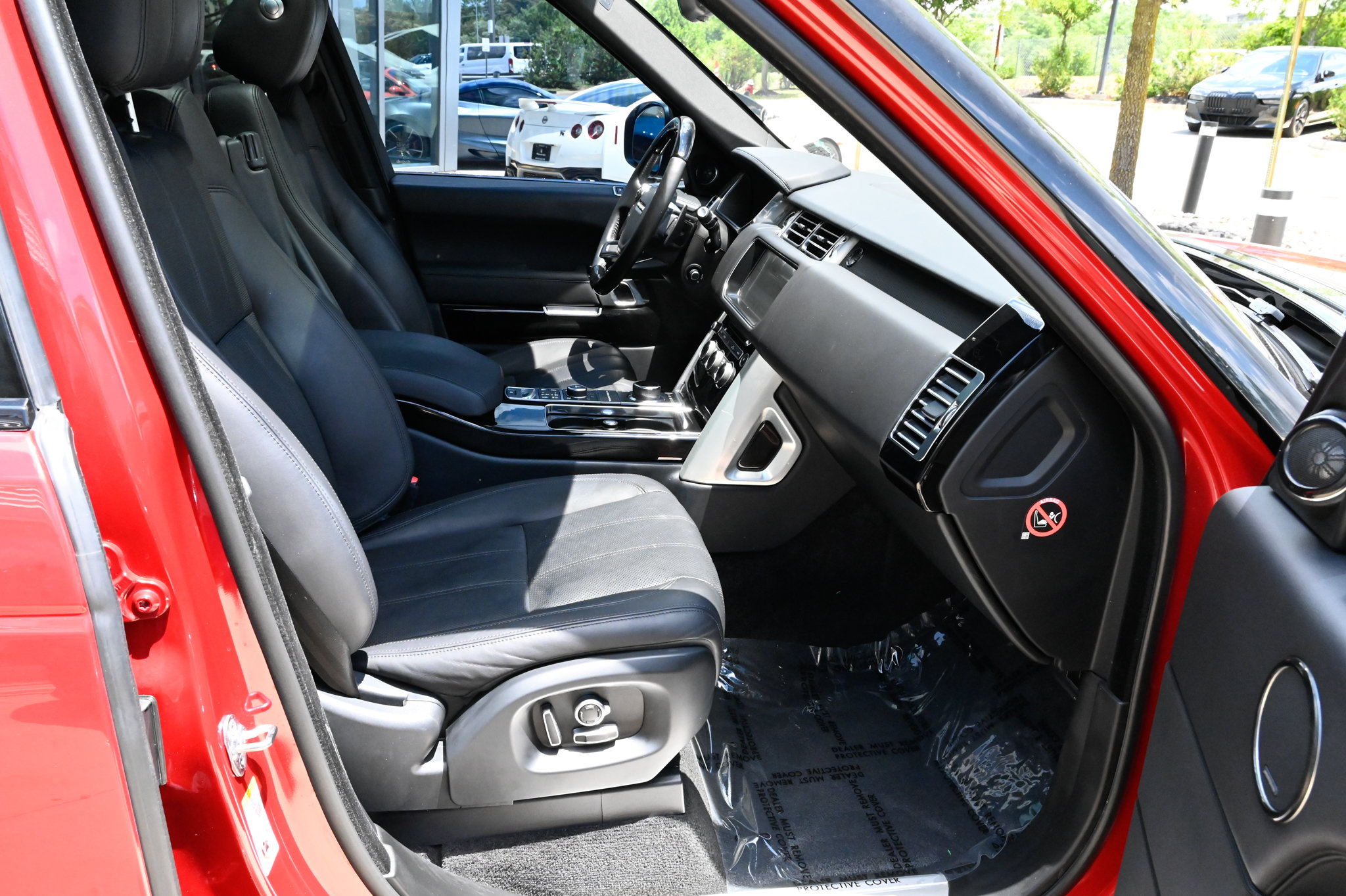 Used 2017 Land Rover Range Rover Supercharged AWD/4WD image 54