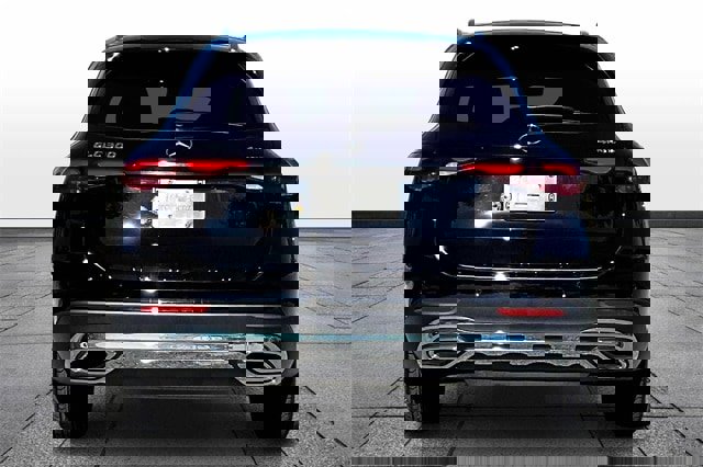 Certified 2025 Mercedes-Benz GLC 300 4MATIC image 8