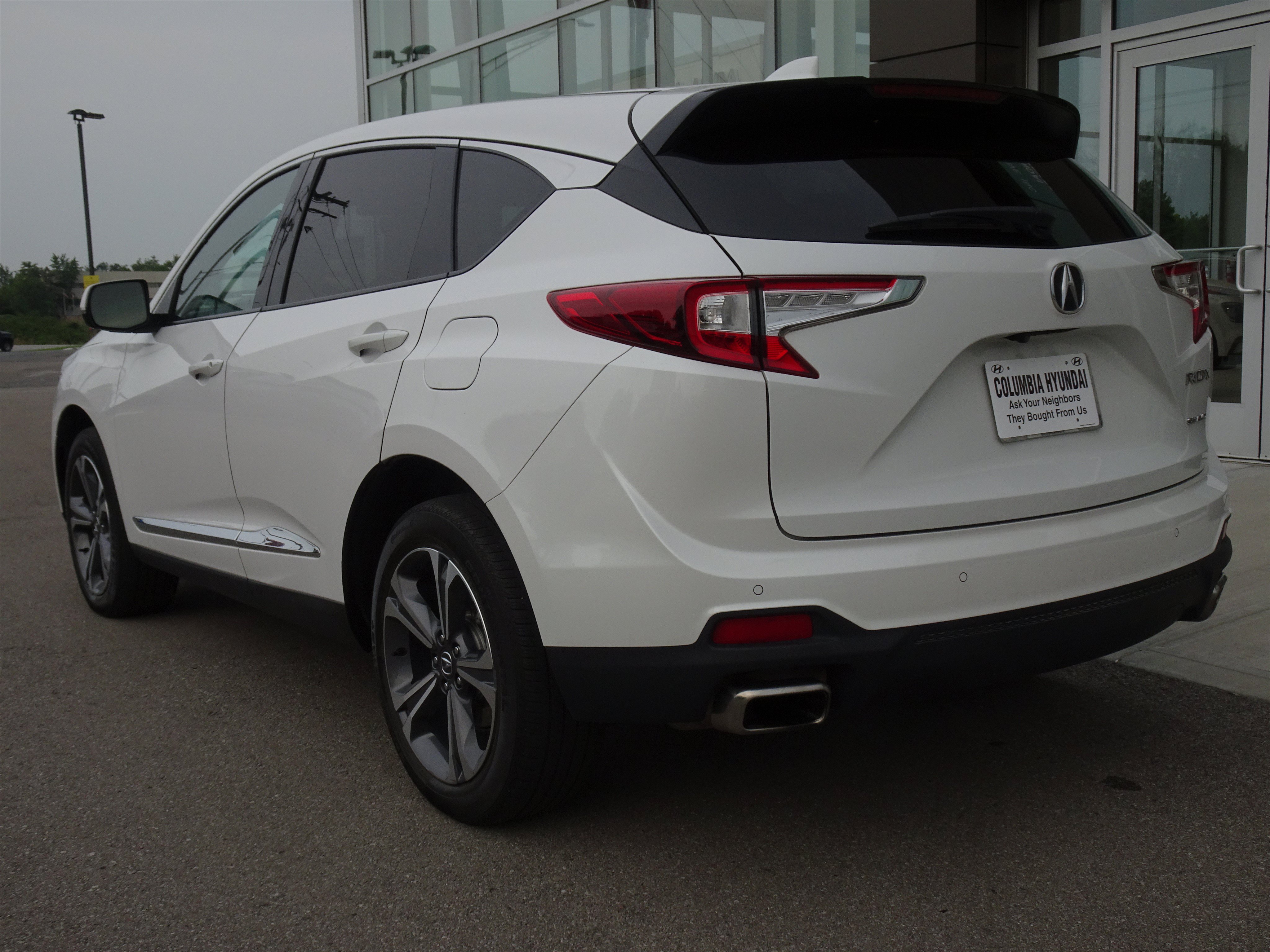 Used 2023 Acura RDX w/ Advance Package AWD/4WD image 3
