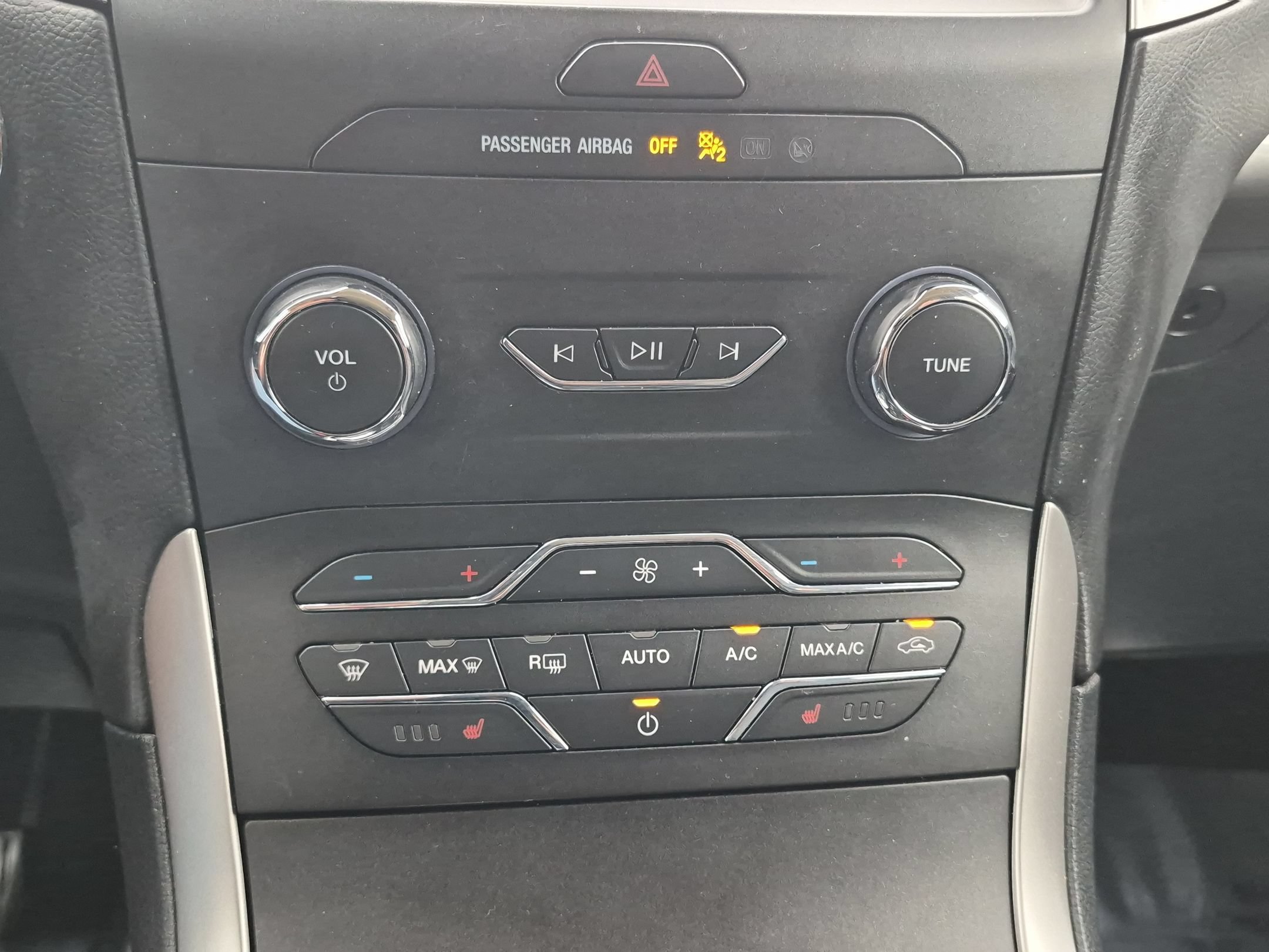 Used 2020 Ford Edge SEL AWD/4WD image 22