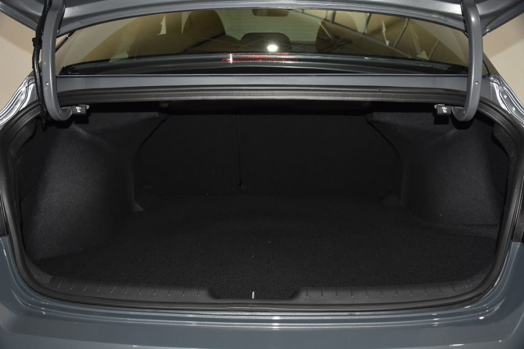 New 2026 Hyundai Elantra Sport image 28