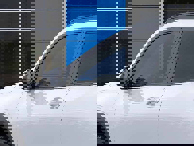 New 2026 Chevrolet Trax LT w/ LT Convenience Package FWD image 12