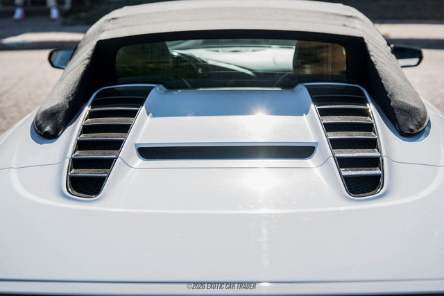 Used 2015 Audi R8 V8 w/ Full Leather Package image 92