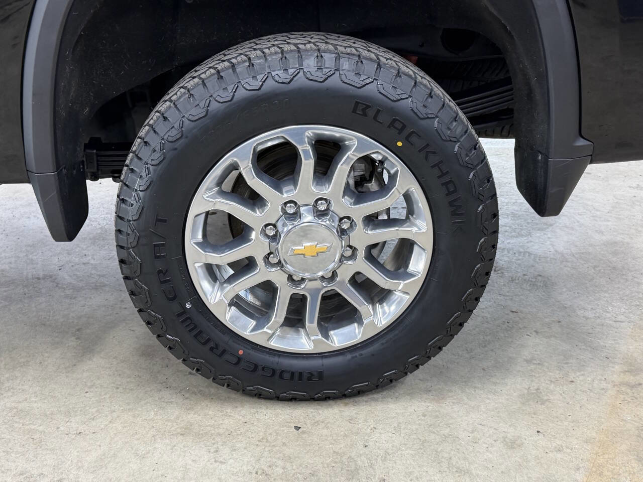 Used 2025 Chevrolet Silverado 2500 LT w/ Z71 Chrome Sport Edition image 11