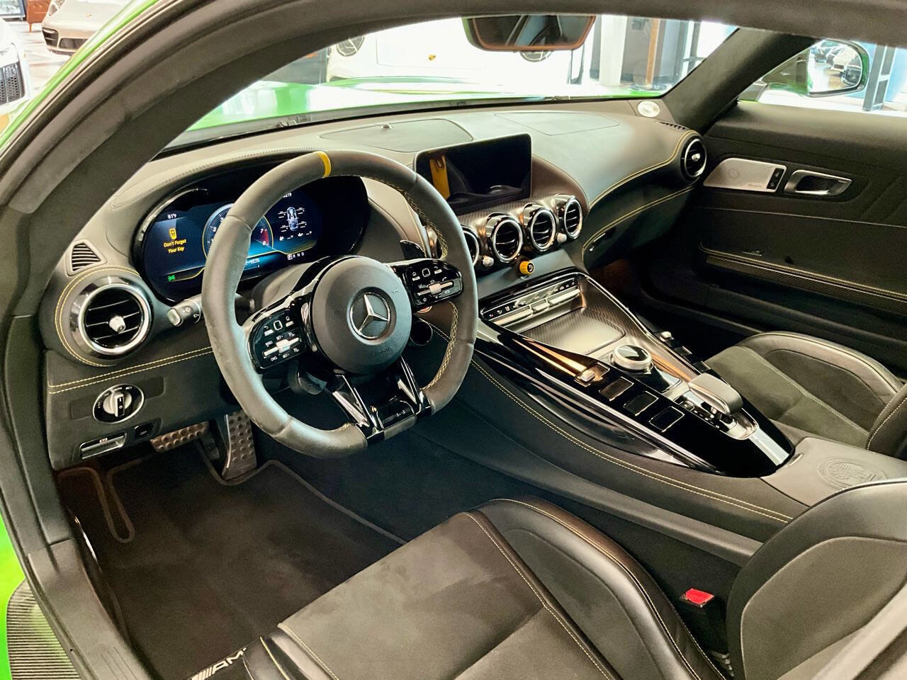 Used 2020 Mercedes-Benz AMG GT R image 23