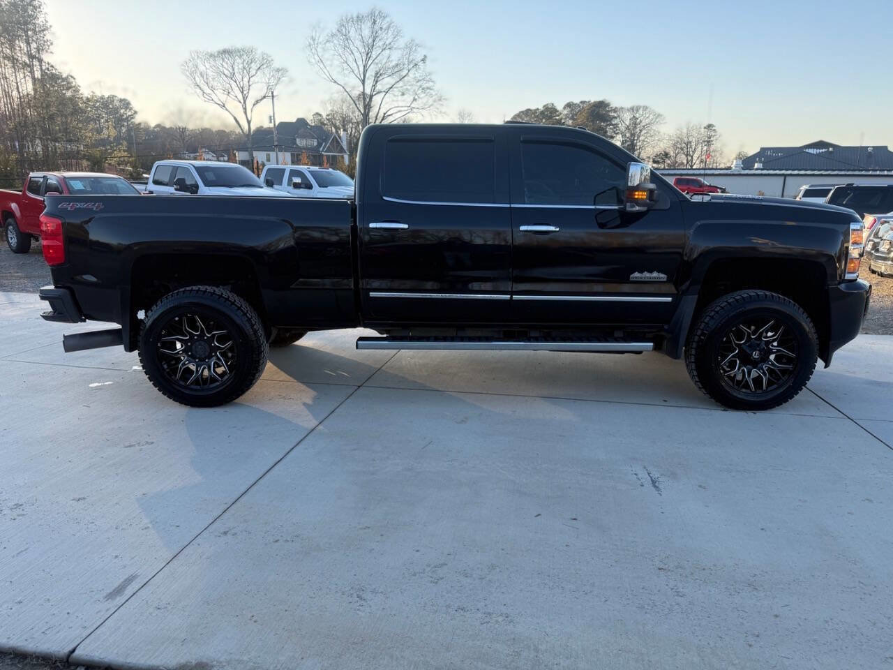 Used 2015 Chevrolet Silverado 2500 High Country image 5