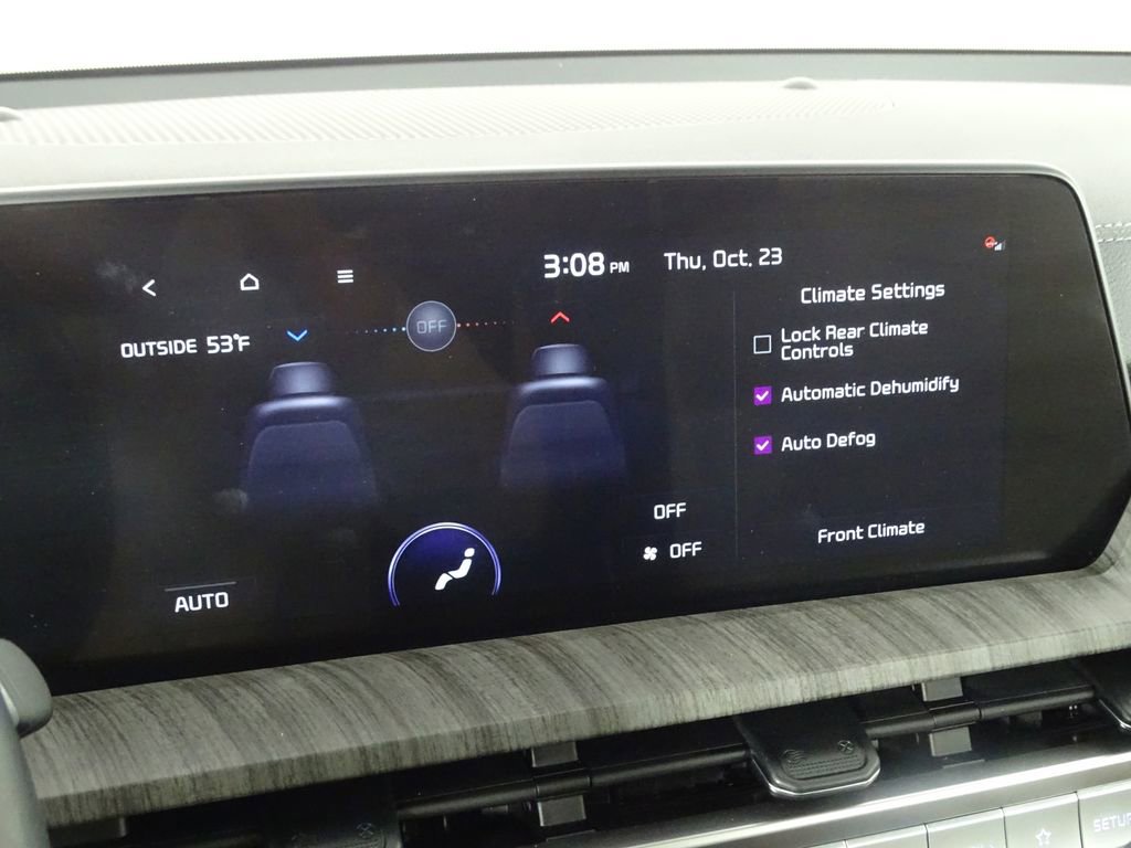 Used 2024 Kia Telluride EX w/ EX Captain's Chair Package image 39