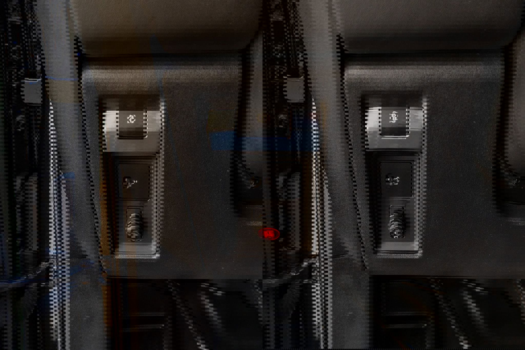 Used 2023 Land Rover Defender 110 V8 image 21