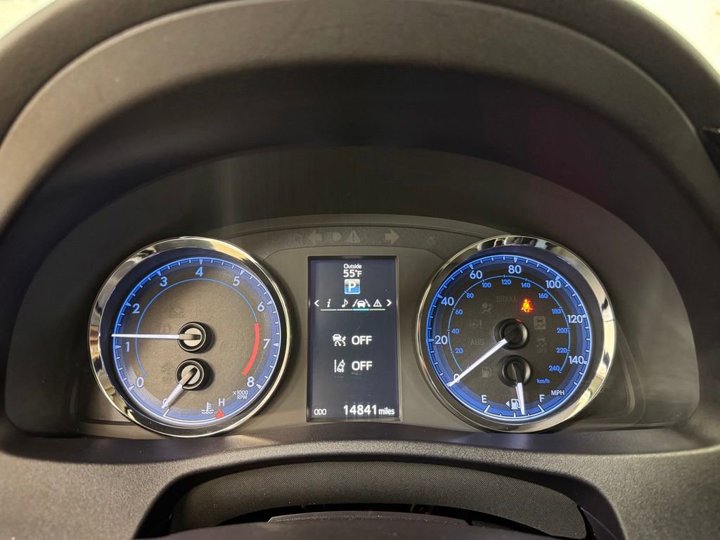 Used 2019 Toyota Corolla SE w/ SE Premium Package FWD image 25