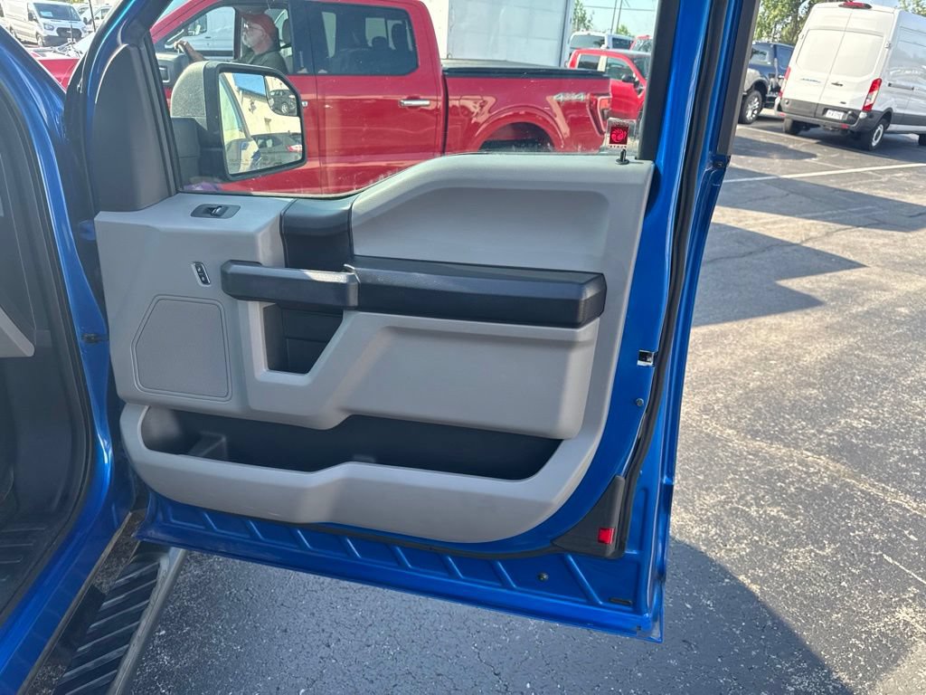 Used 2015 Ford F150 XL w/ Equipment Group 101A Mid AWD/4WD image 29
