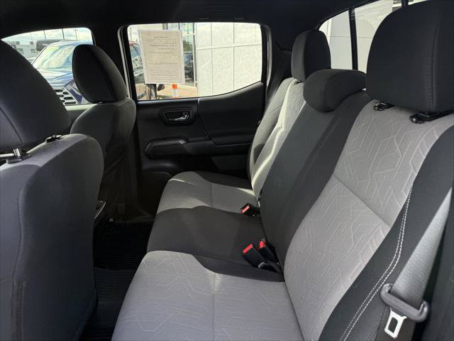 Certified 2023 Toyota Tacoma TRD Off-Road AWD/4WD image 13