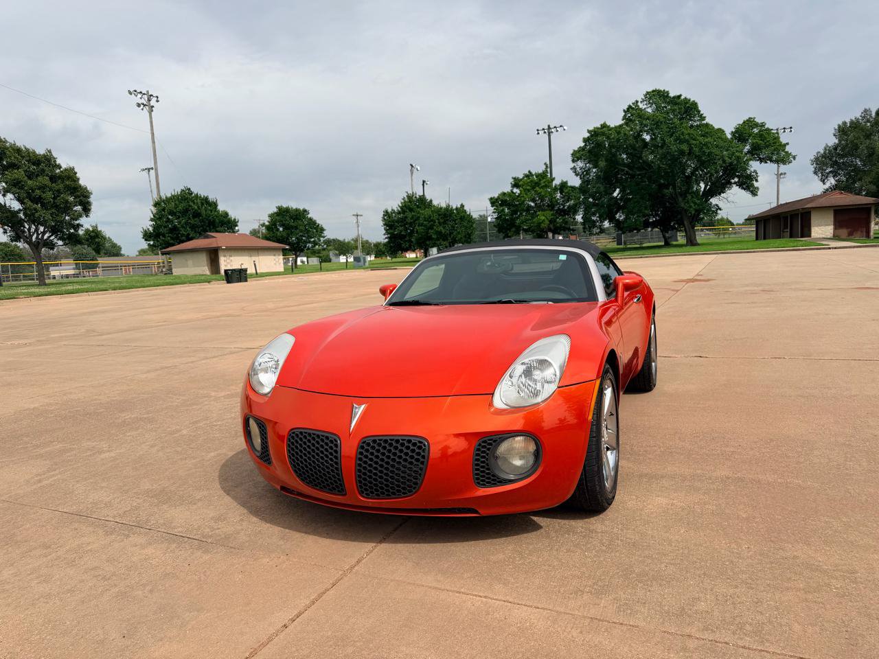 Used 2008 Pontiac Solstice GXP w/ Premium Package RWD image 12