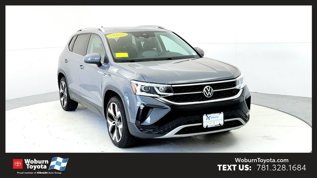 Used 2022 Volkswagen Taos SEL w/ Panoramic Sunroof Package