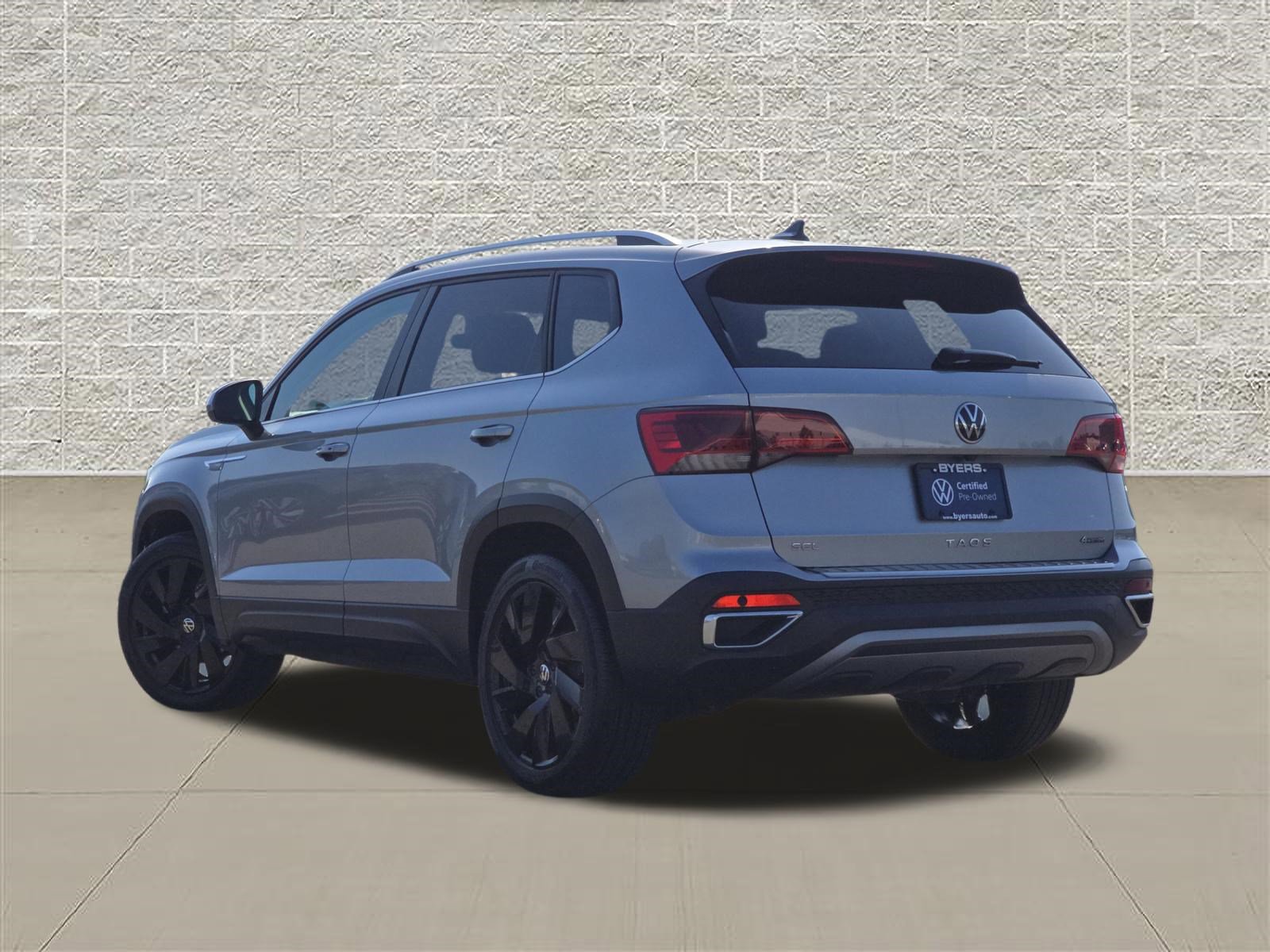 Certified 2023 Volkswagen Taos SEL w/ Black Wheel Package AWD/4WD image 5