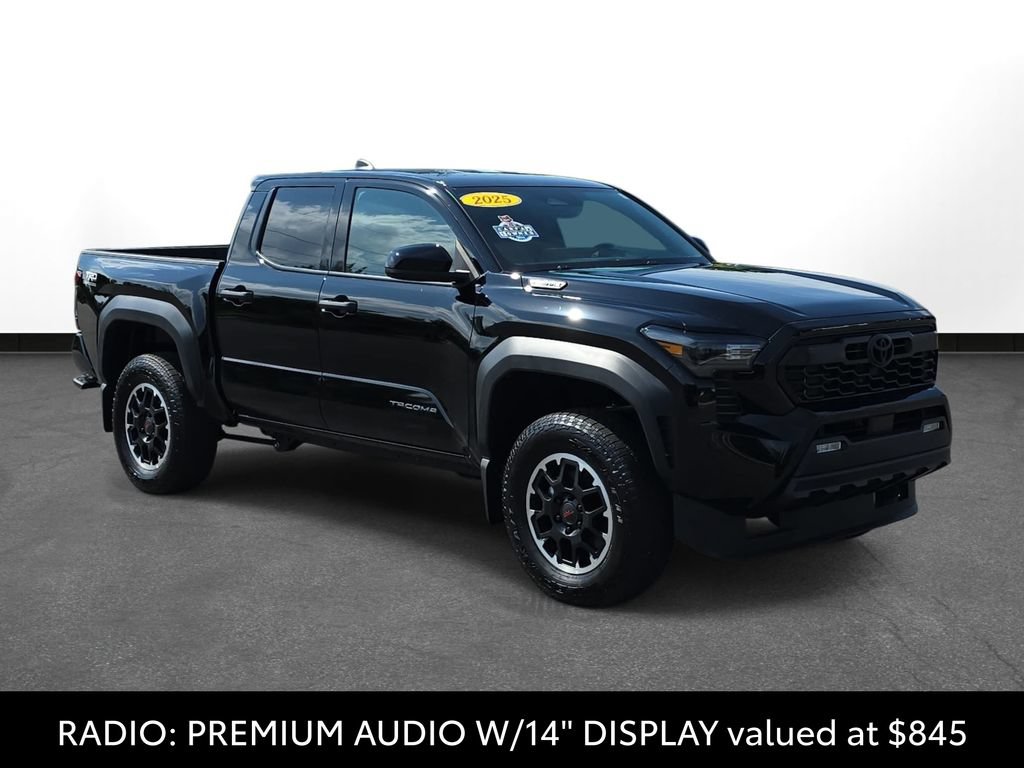 Used 2025 Toyota Tacoma TRD Off-Road AWD/4WD image 3