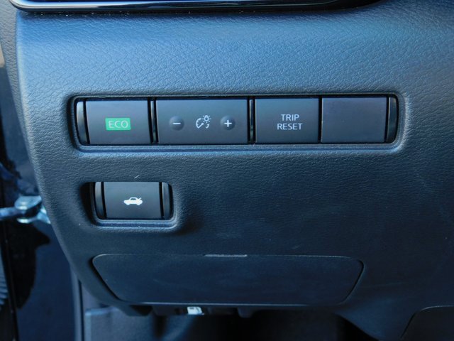 Used 2024 Nissan Sentra SV image 31