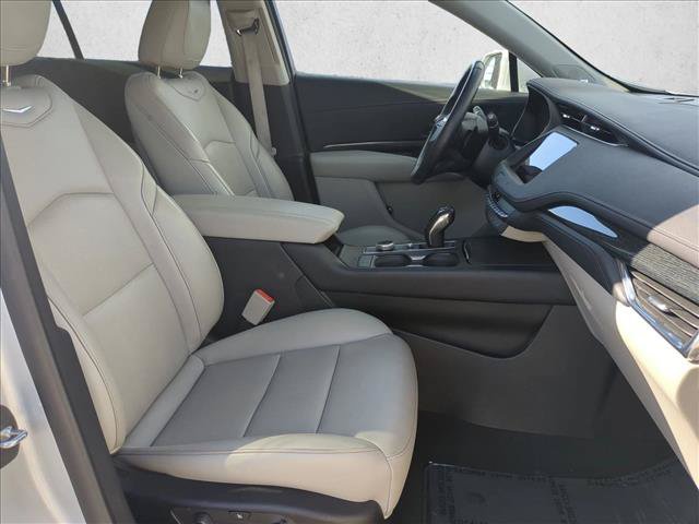 Used 2019 Cadillac XT4 Premium Luxury FWD image 23