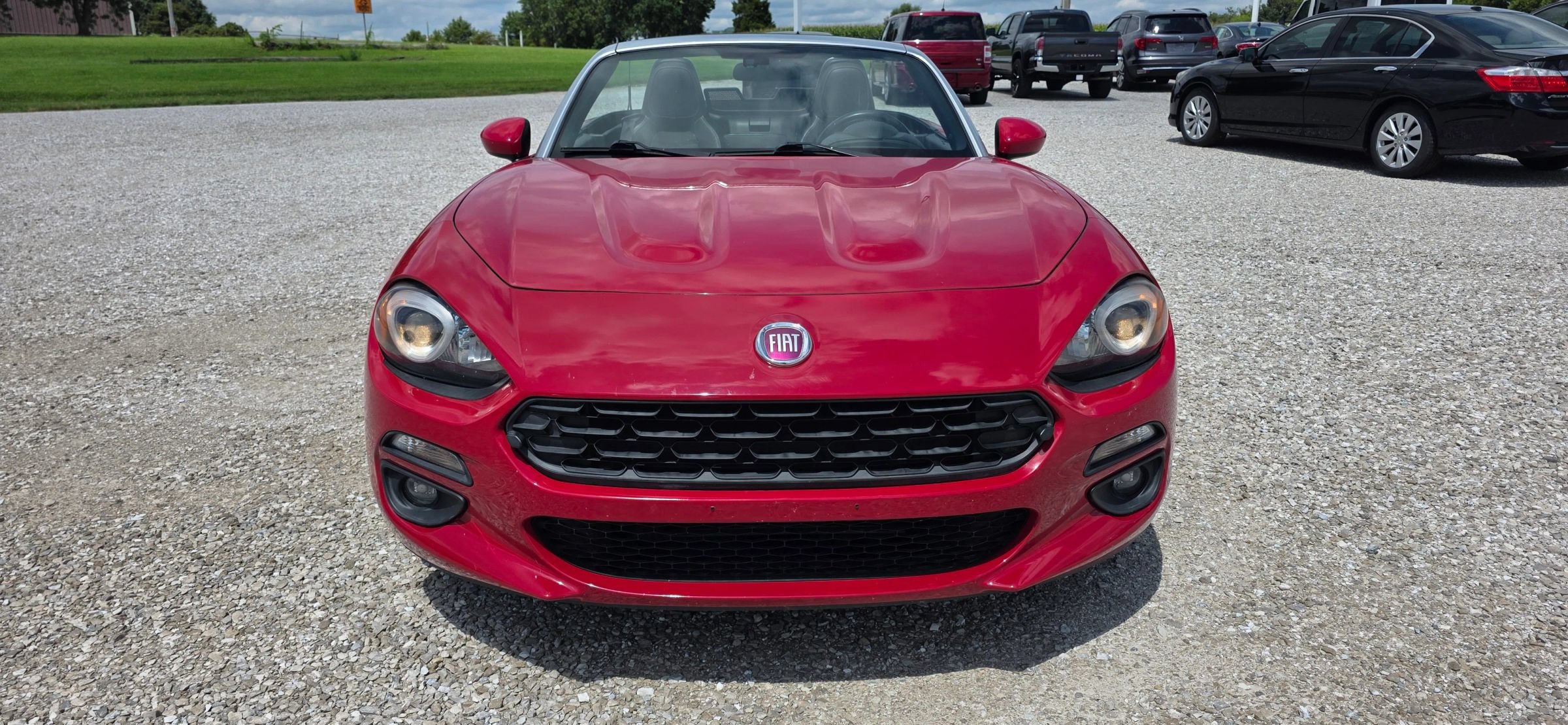 Used 2017 FIAT 124 Spider Lusso RWD image 8