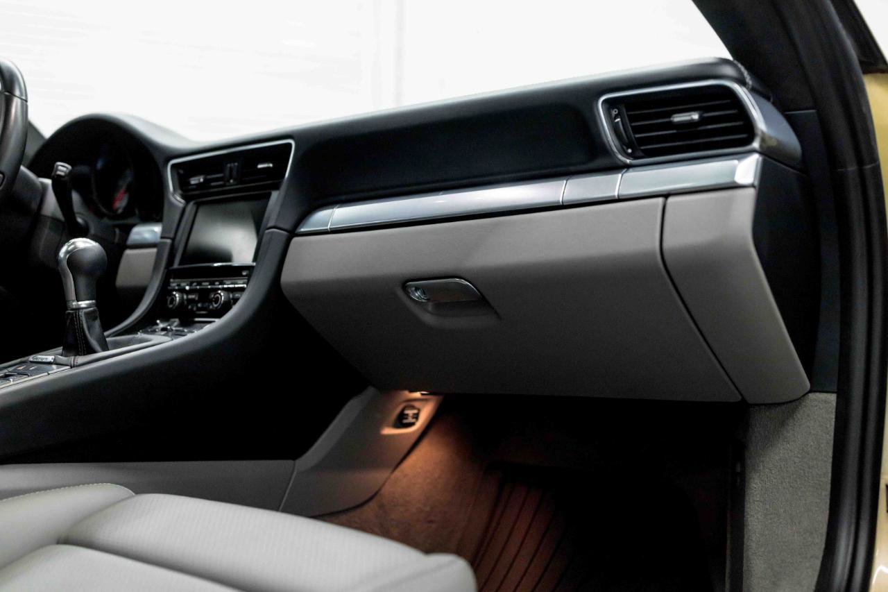 Used 2014 Porsche 911 Carrera S RWD image 43