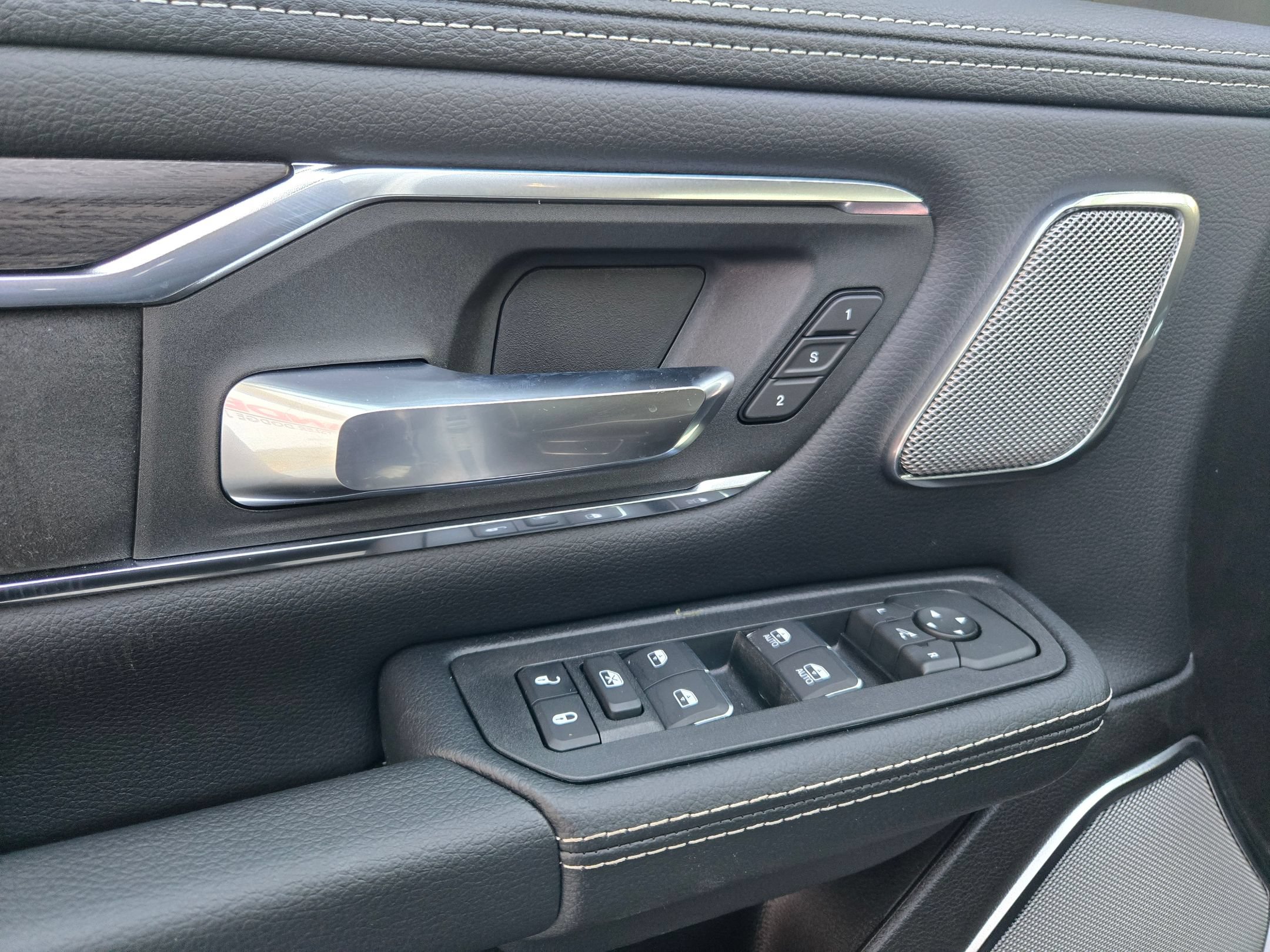 New 2026 RAM 1500 Laramie w/ Night Edition AWD/4WD image 22