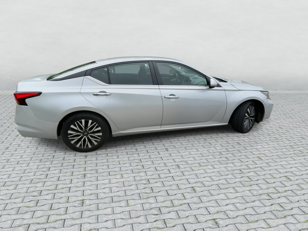Certified 2023 Nissan Altima 2.5 SV FWD image 8