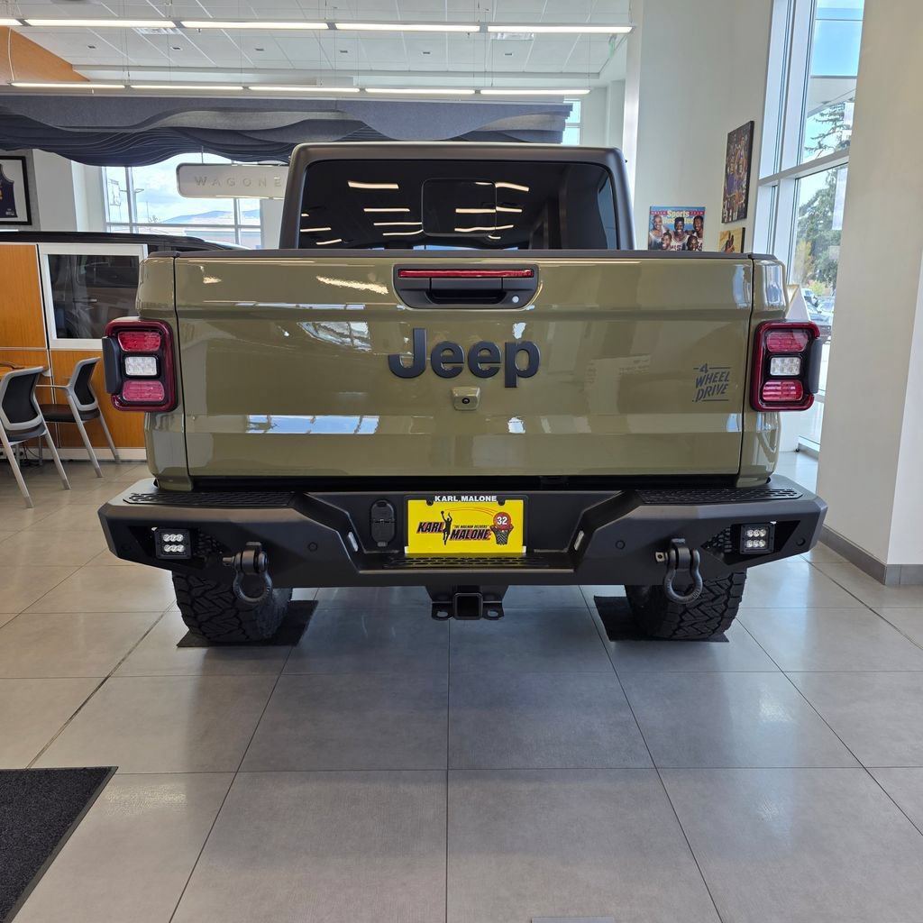 New 2026 Jeep Gladiator Sport AWD/4WD image 4