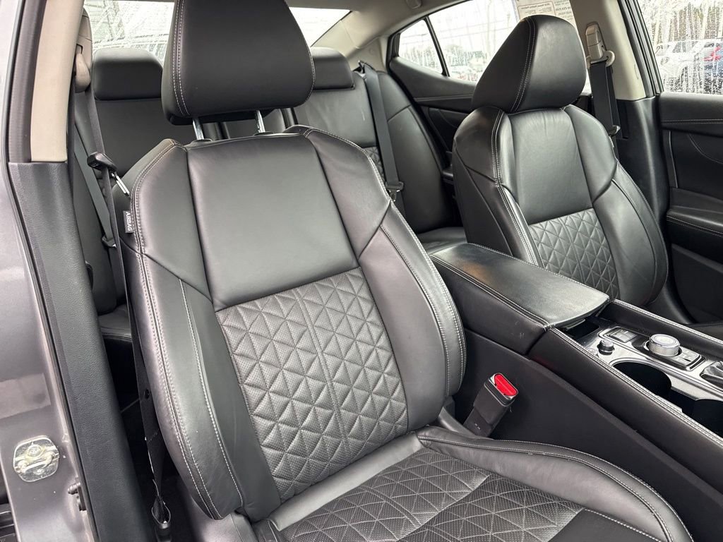Used 2018 Nissan Maxima Platinum image 25