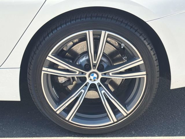 Used 2024 BMW 330i Sedan w/ Convenience Package RWD image 7