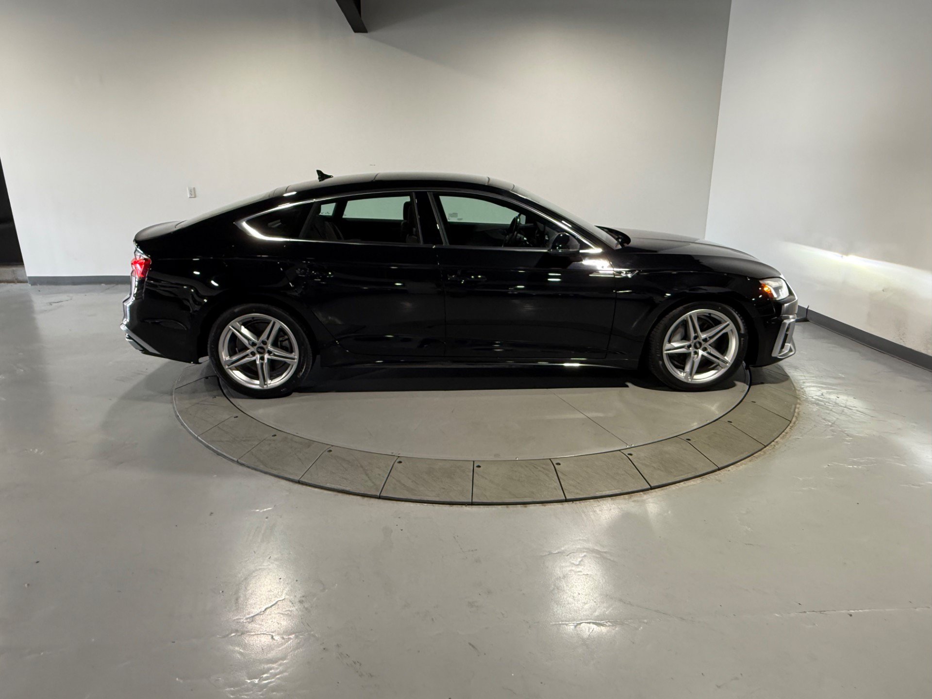 Used 2021 Audi A5 2.0T Premium Plus w/ Premium Plus AWD/4WD image 8