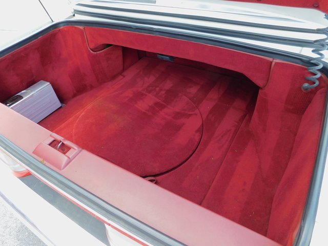 Used 1987 Cadillac Allante image 12