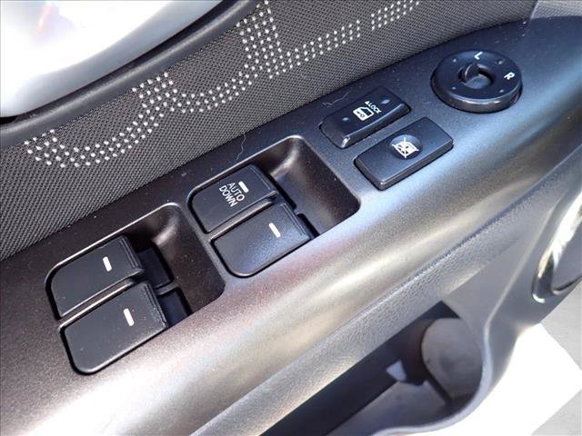 Used 2013 Kia Soul + FWD image 12
