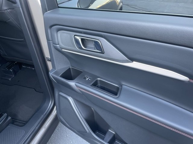 New 2026 Ford Explorer ST-Line w/ ST-Line Street Pack image 58