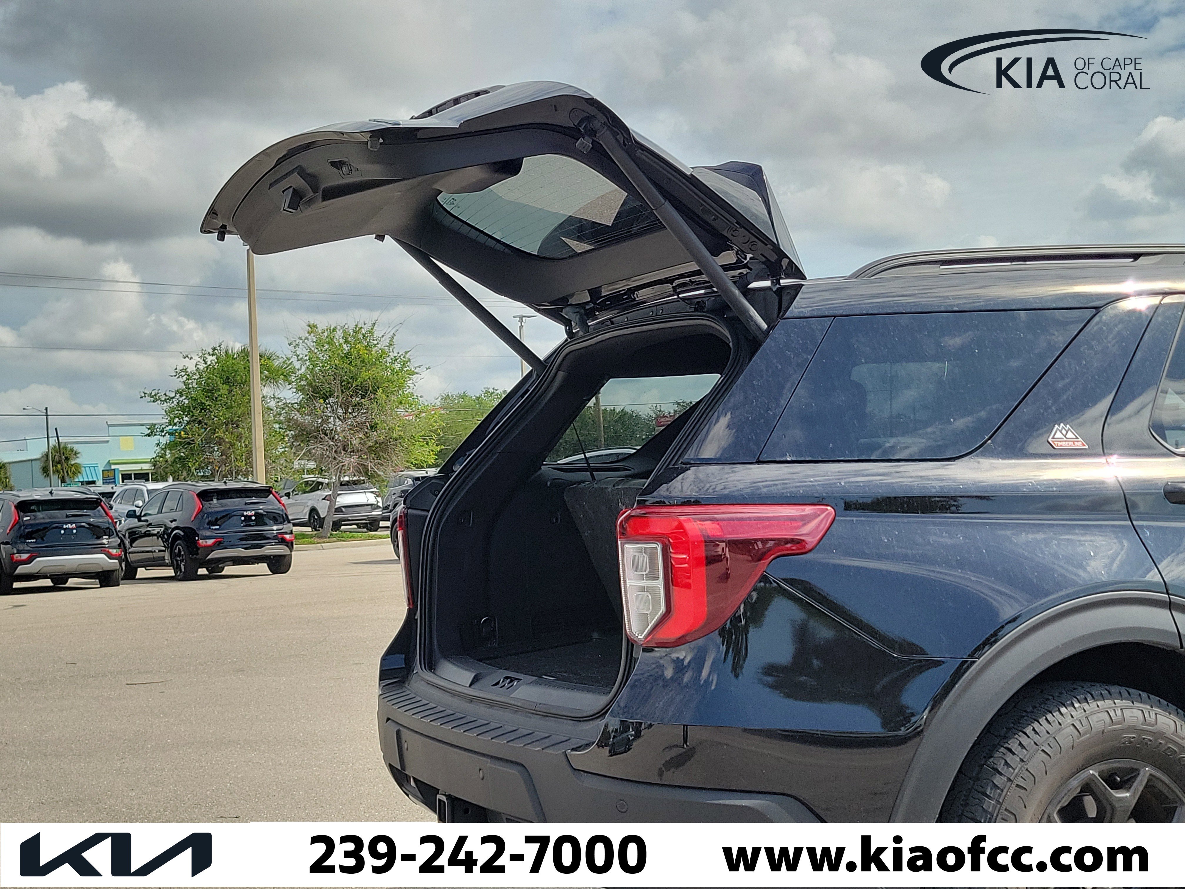 Used 2022 Ford Explorer Timberline w/ Timberline Technology Package AWD/4WD image 10