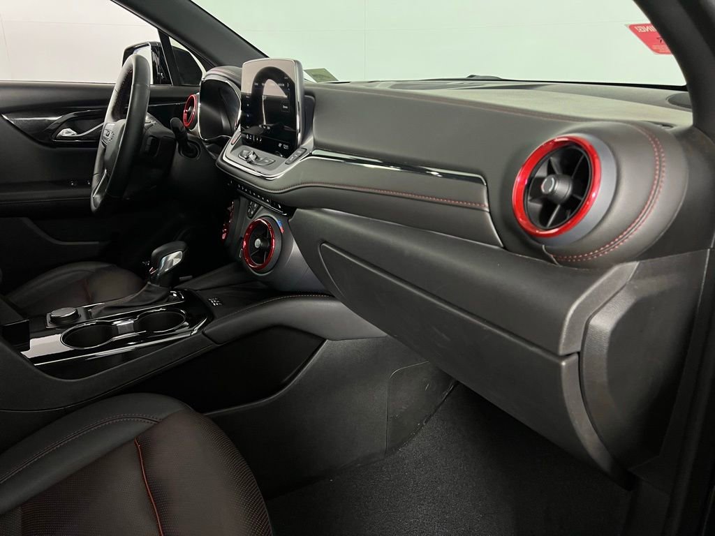 Used 2025 Chevrolet Blazer RS image 33