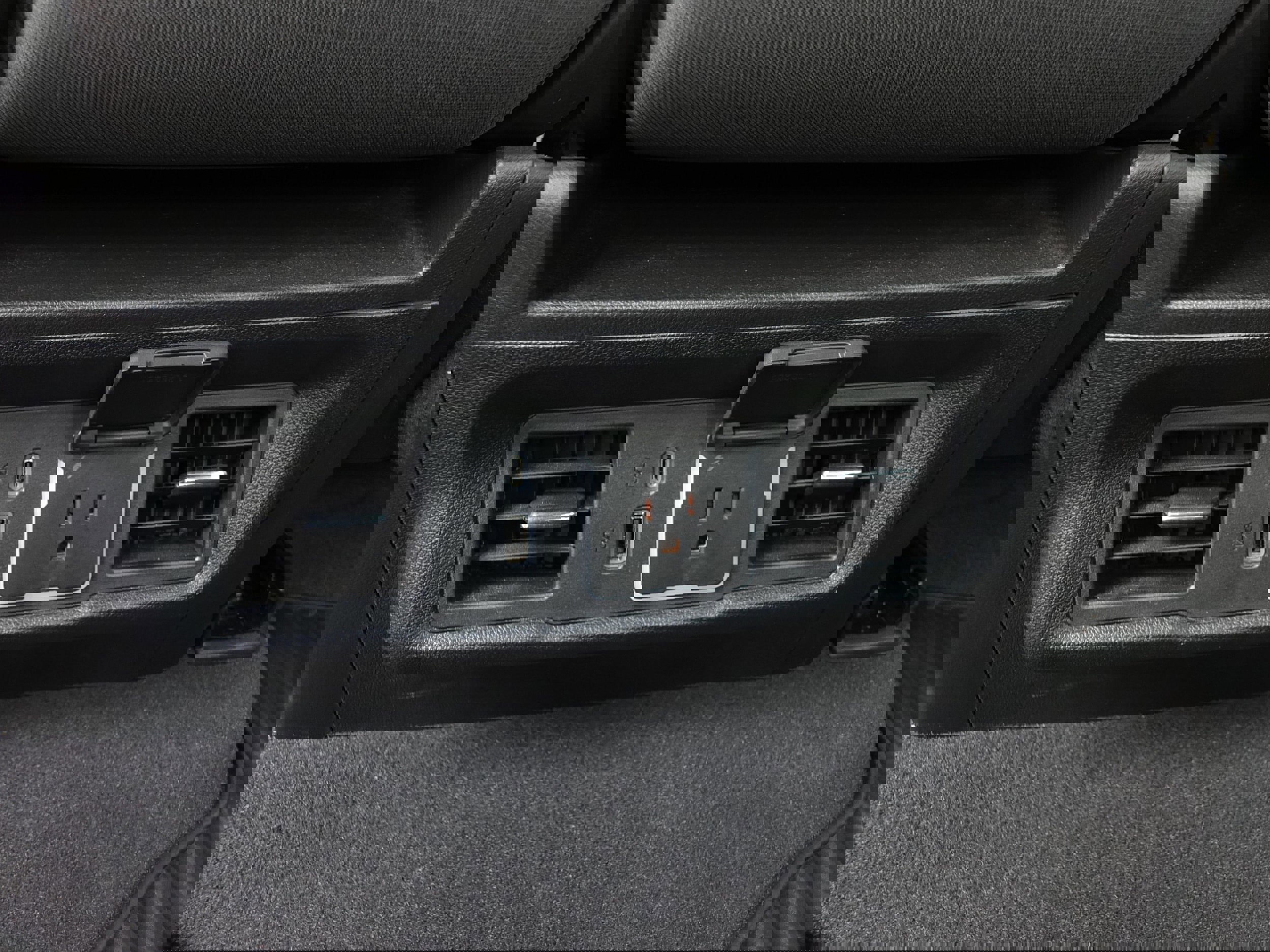 Used 2023 Chevrolet Silverado 1500 LT image 16