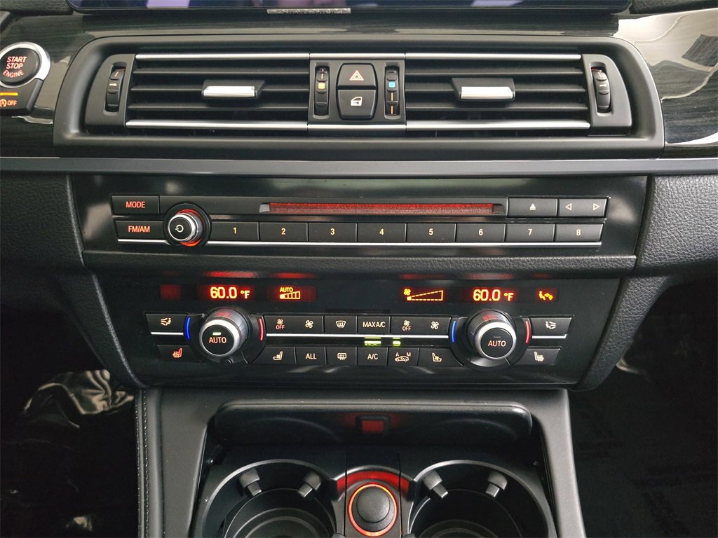 Used 2013 BMW M5 image 25