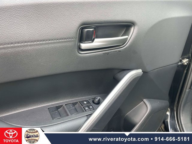 Used 2024 Toyota Corolla Cross AWD Hybrid w/ Convenience Package image 17