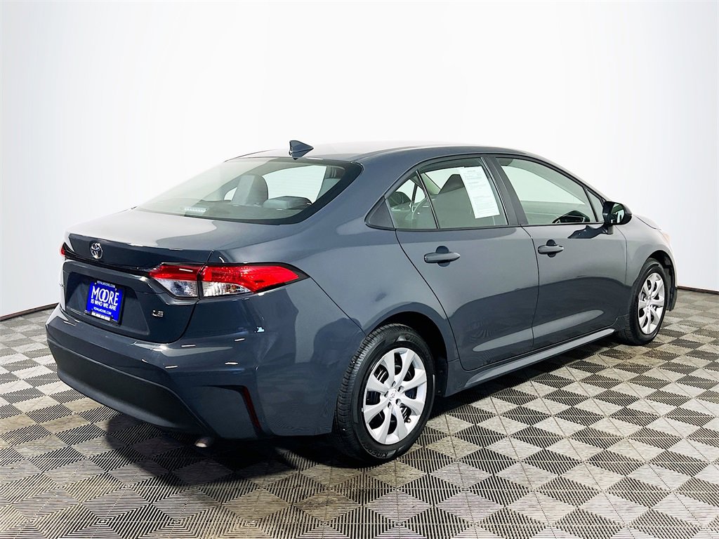 Used 2025 Toyota Corolla LE image 8