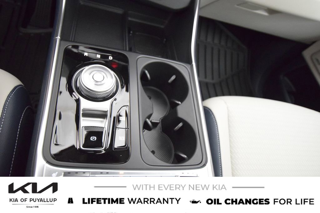 New 2025 Kia Carnival SX Prestige image 24