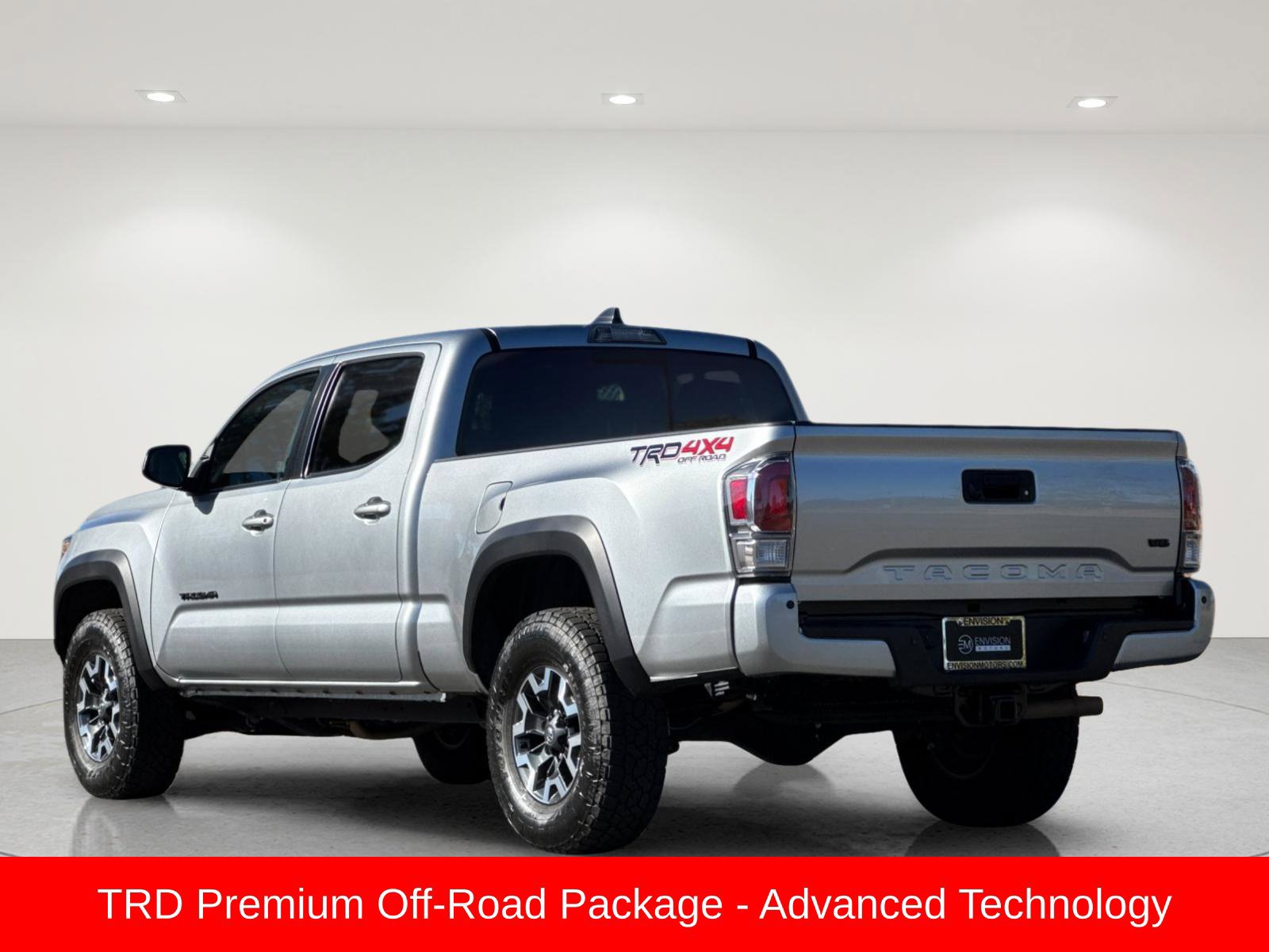 Used 2023 Toyota Tacoma TRD Off-Road w/ TRD Premium Off Road Package AWD/4WD image 4