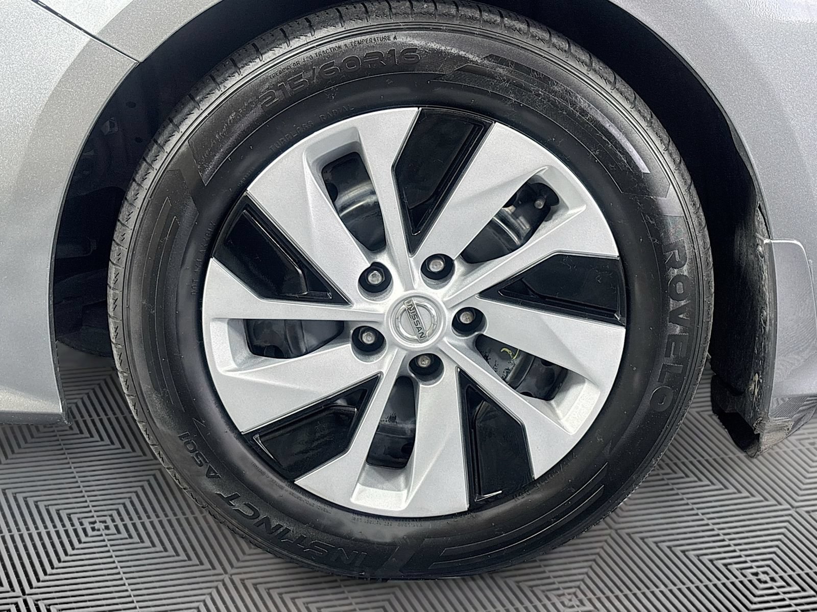 Used 2019 Nissan Altima 2.5 S FWD image 28