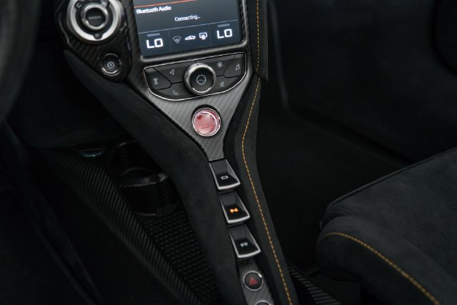 Used 2022 McLaren 765LT RWD image 23